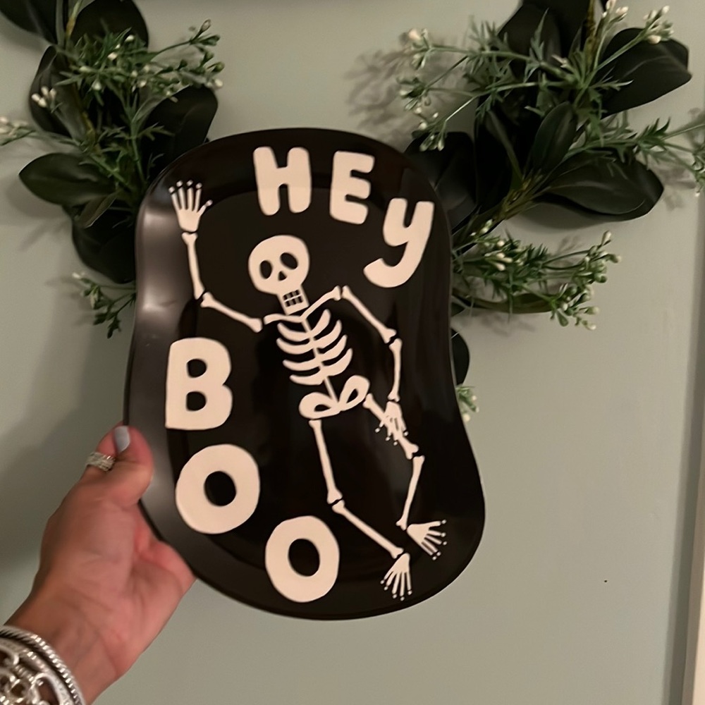Hyde & Eeek 2CT Skeleton Figural Plate🎃💀